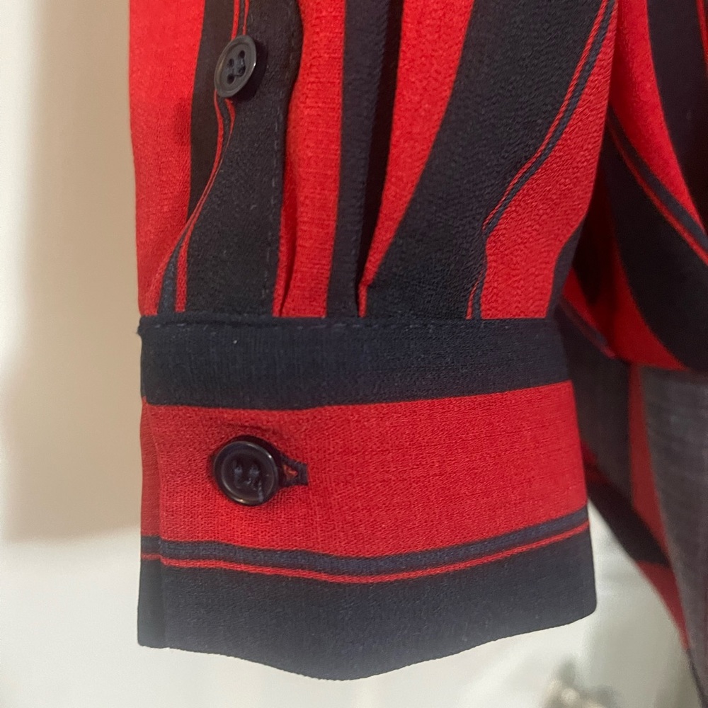 UO Red / Navy Striped Long Sleeve Top | closure mid-deep V neckline | S - Picture 5 of 8